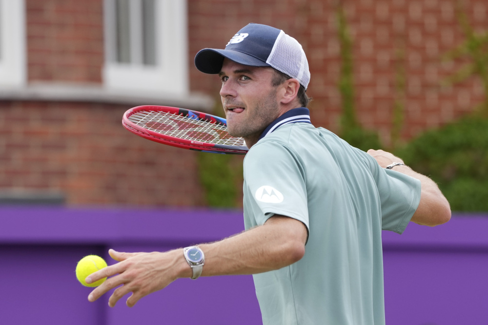 位球直接飞 位球直接飞