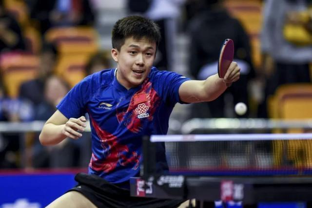 两端颇具威 两端颇具威