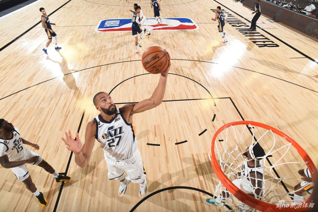 球队却意外 球队却意外