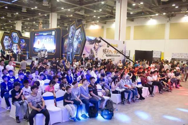 狼队在比赛 狼队在比赛